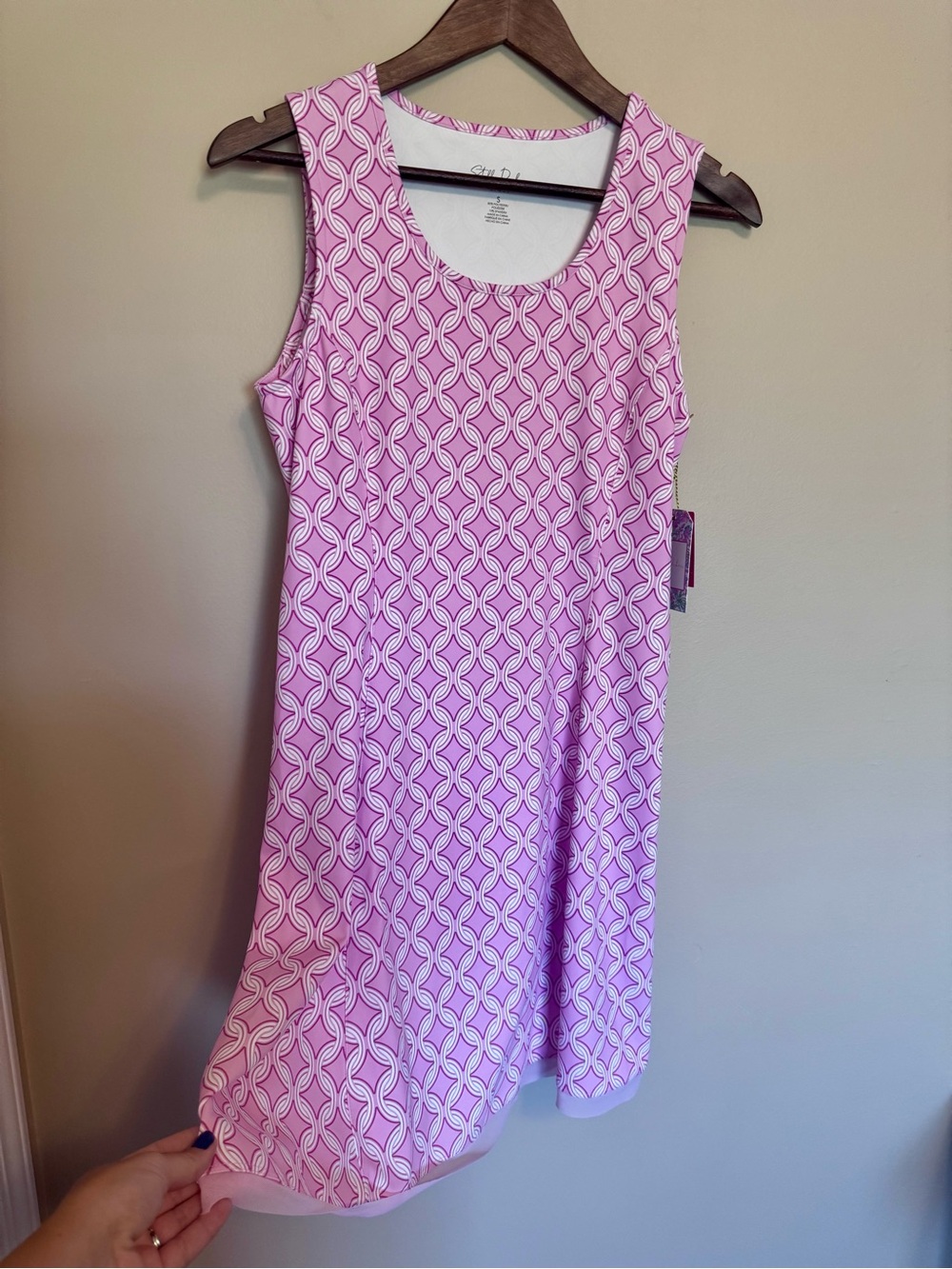Stella Parker Pink Quatrefoil Print Sleeveless Shift Mini Dress